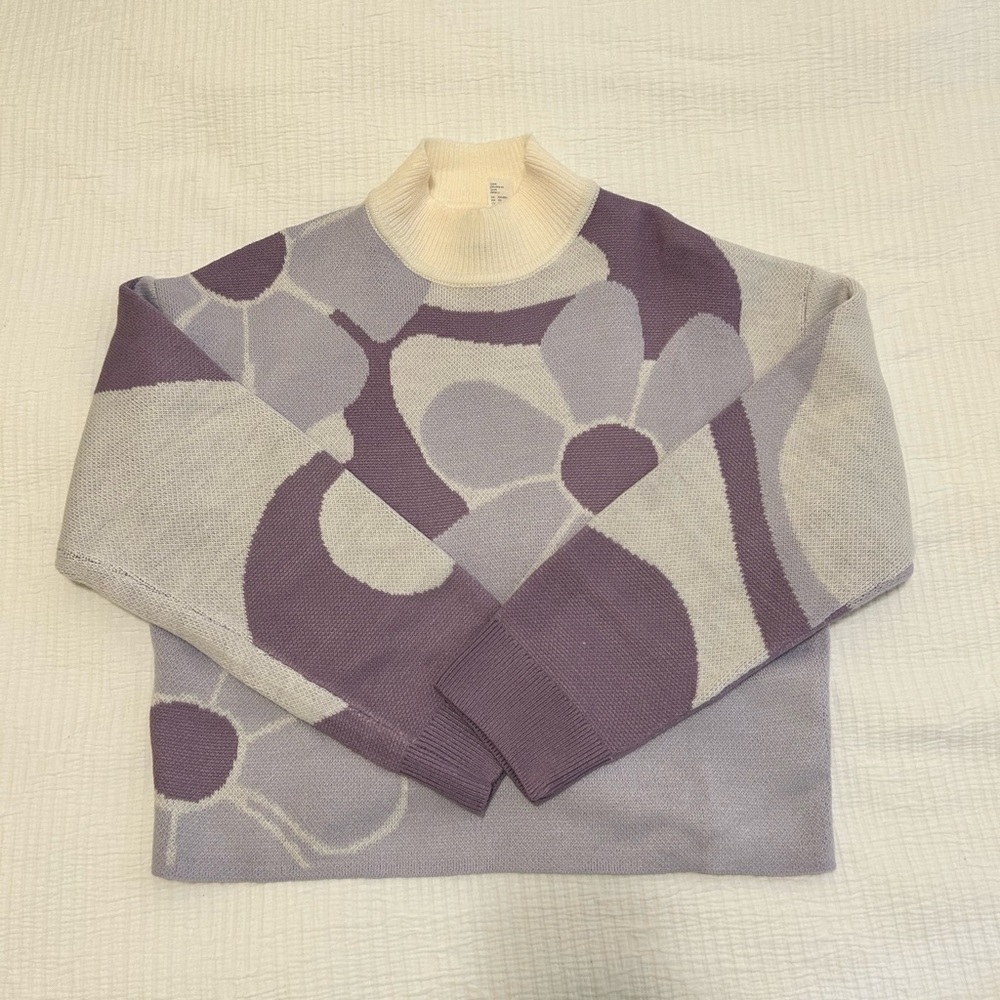 H&M flower sweater